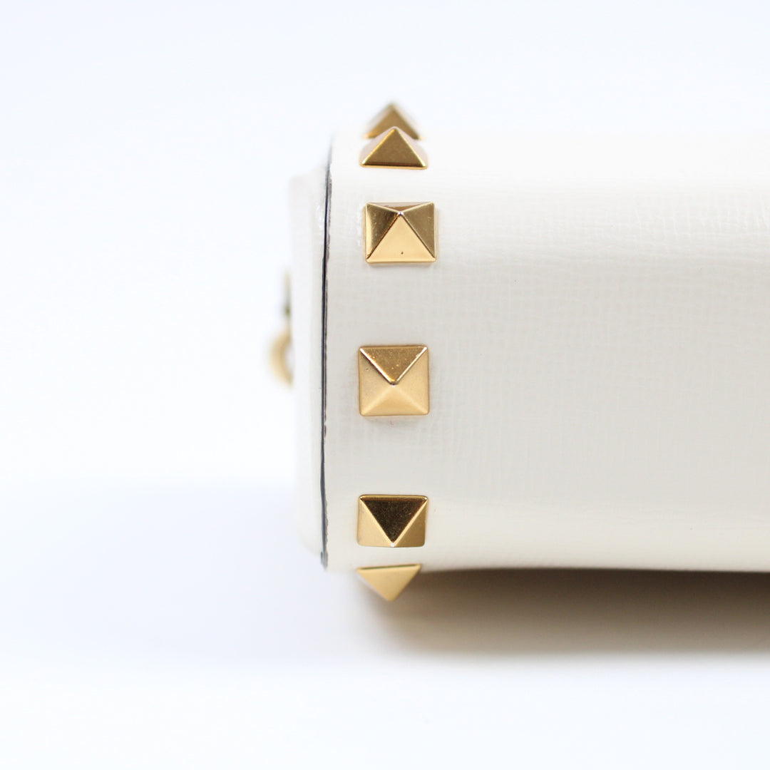 Valentino Garavani Rockstud Alcove Pochette