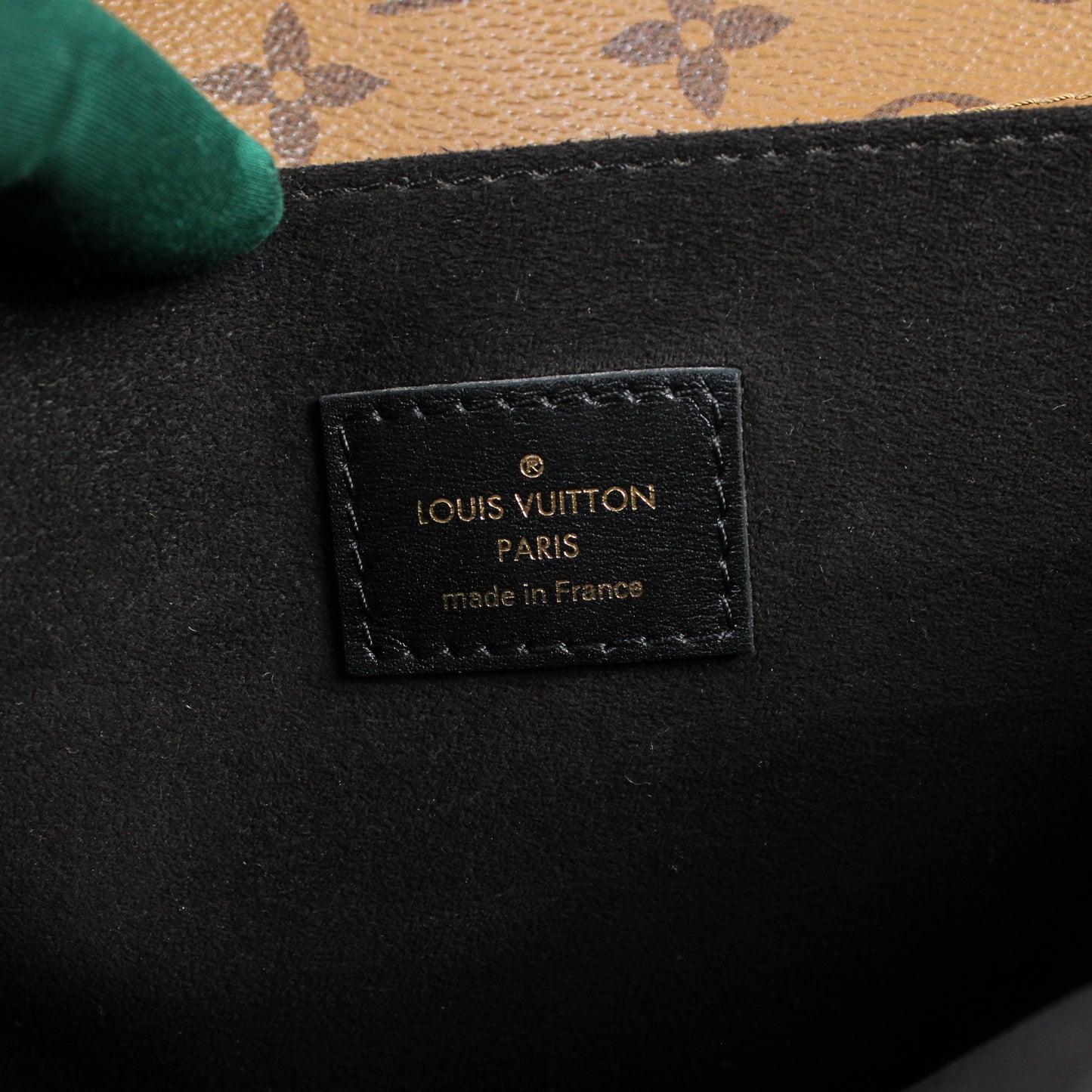 Louis Vuitton Pochette Mètis Reverse