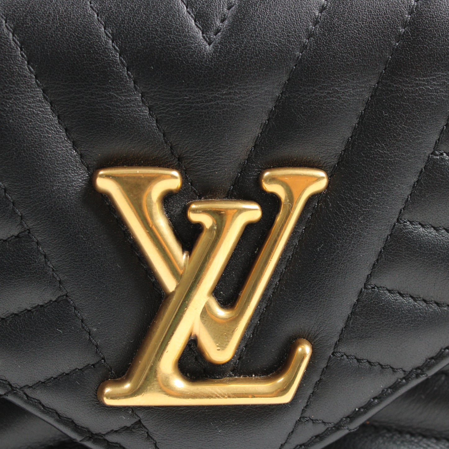 Louis Vuitton New Wave PM