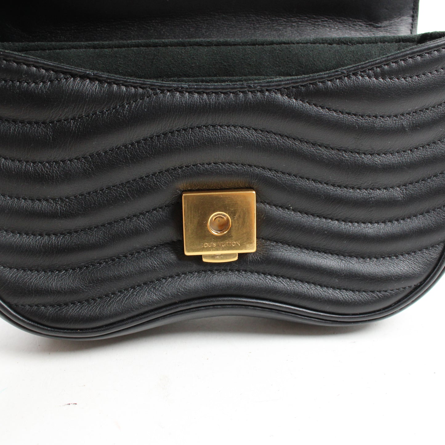 Louis Vuitton New Wave PM