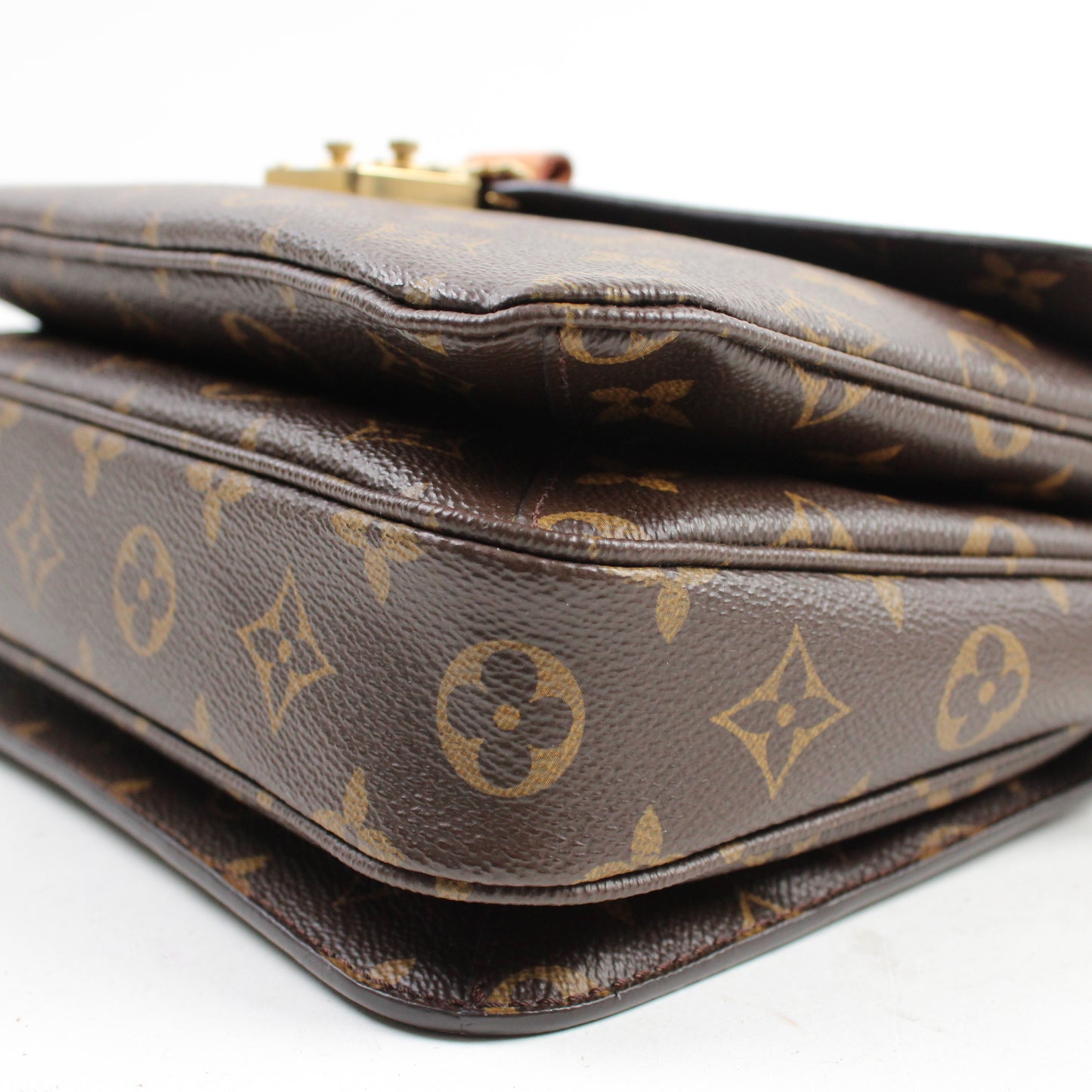 Louis Vuitton Pochette Mètis Monogram