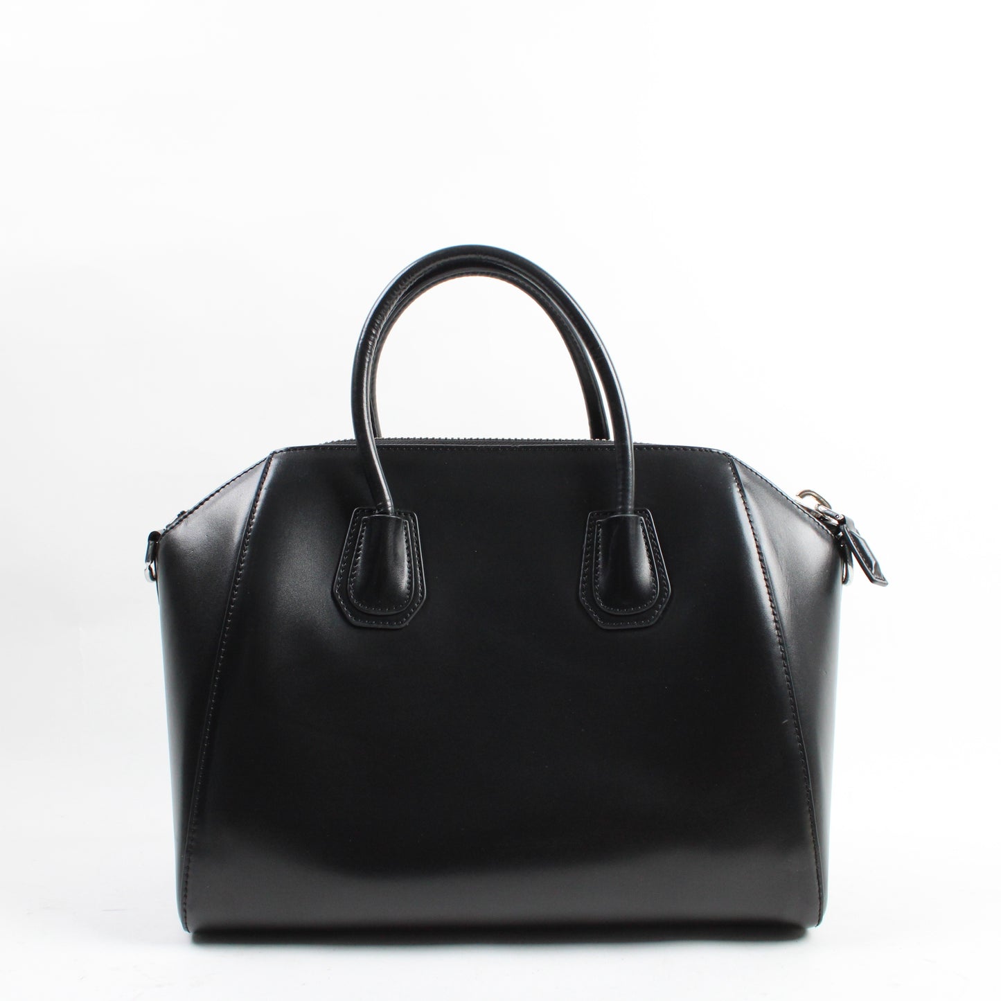 Givenchy Antigona Media