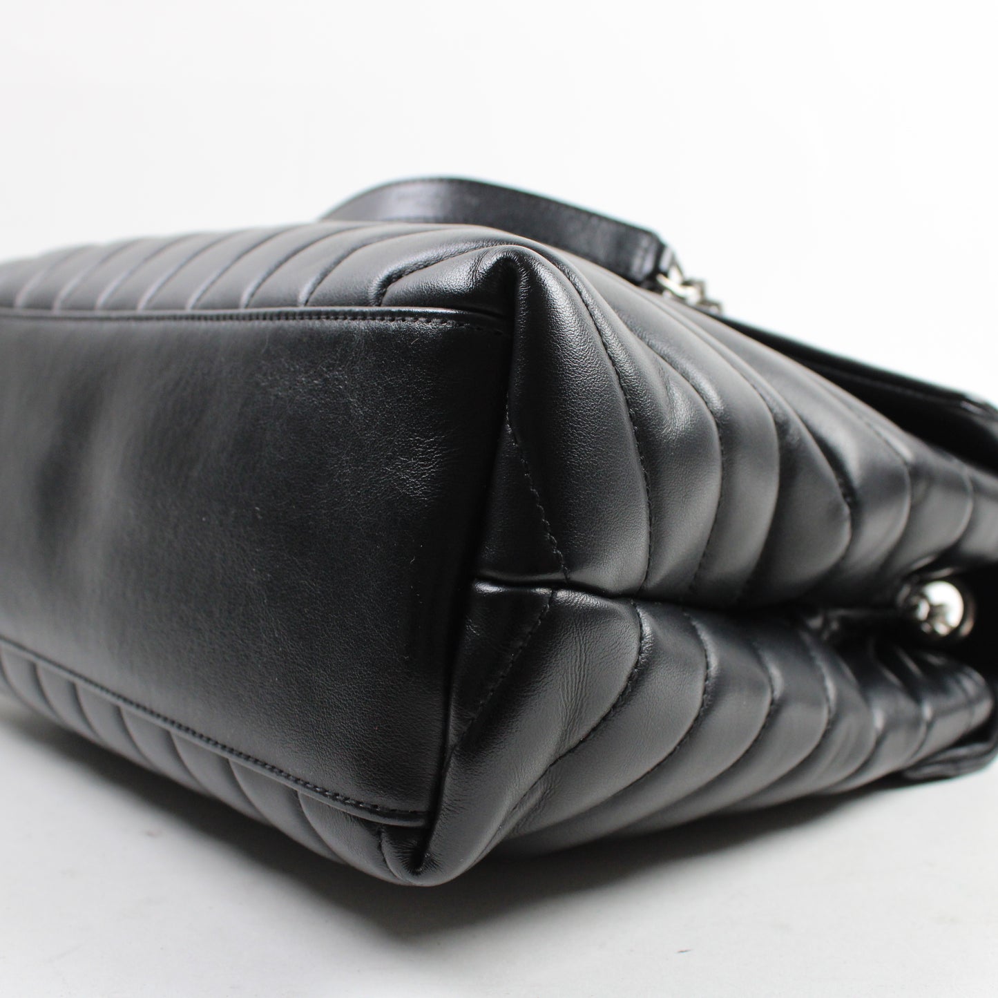 Saint Laurent Lou Lou Media