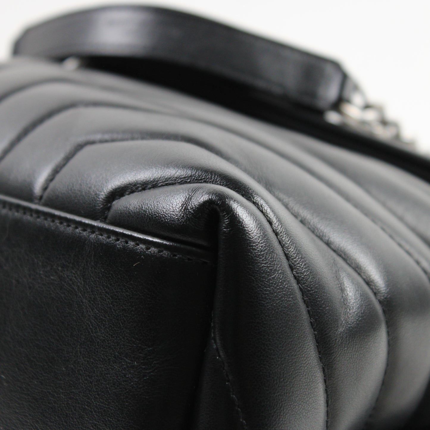 Saint Laurent Lou Lou Media