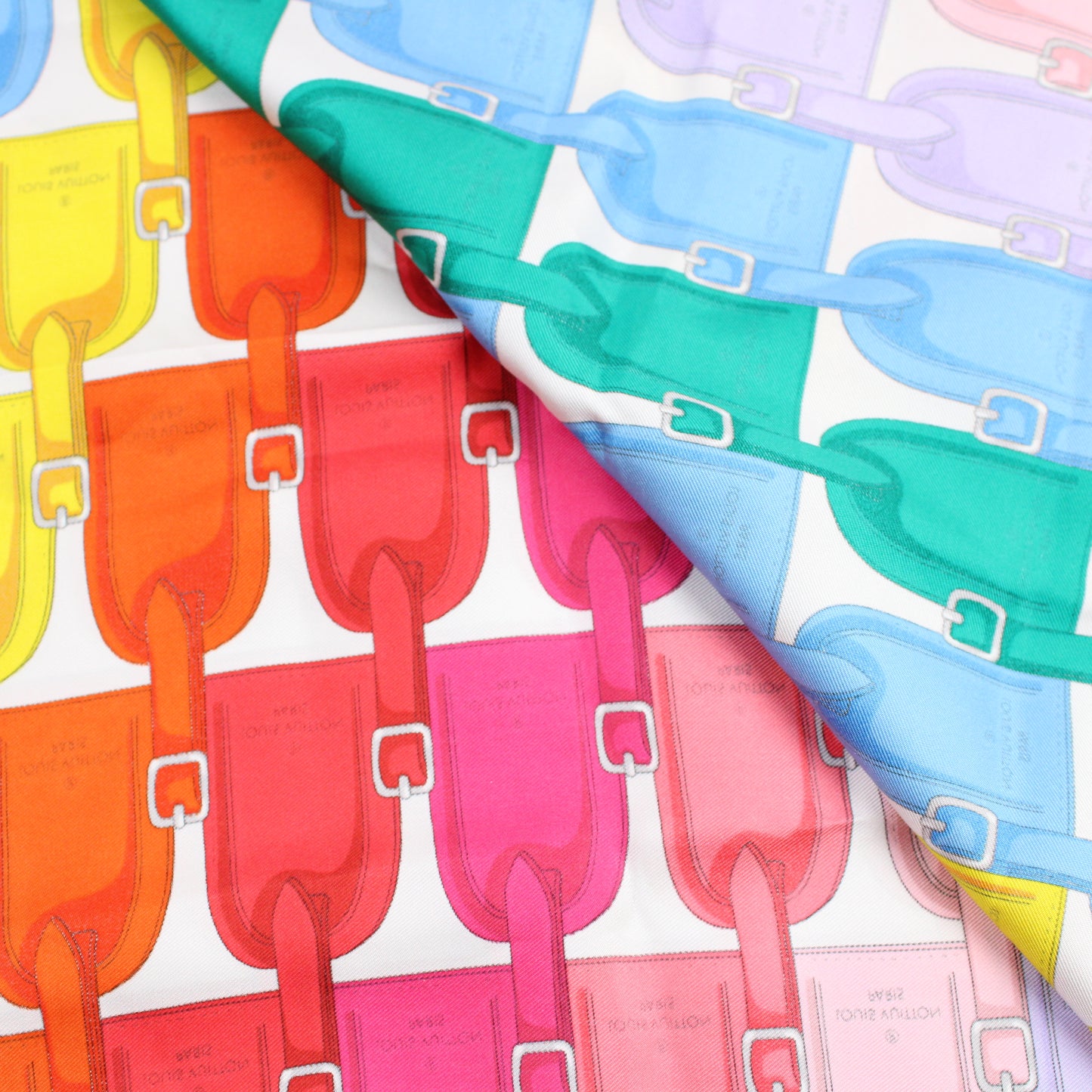 Louis Vuitton Foulard My LV Tags