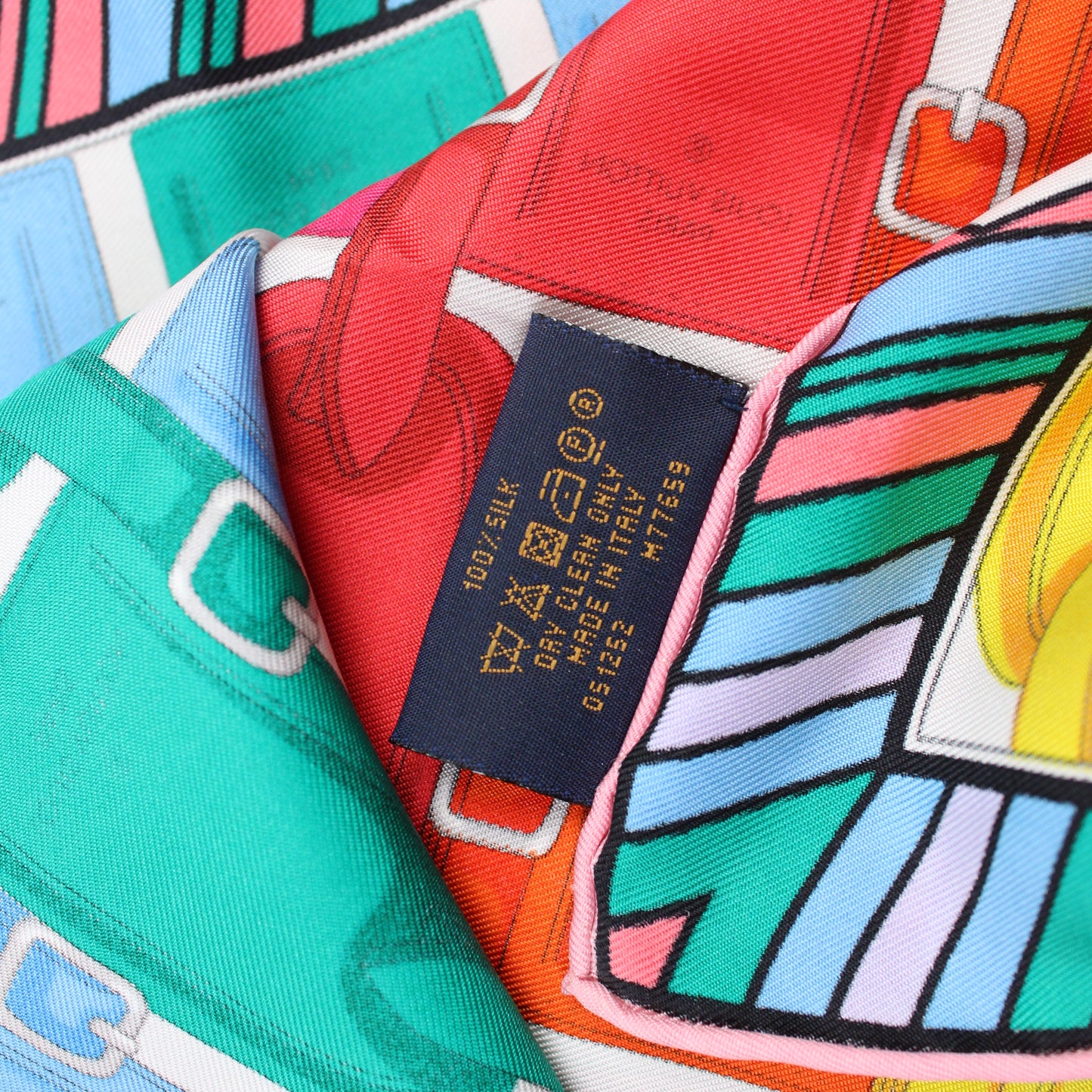 Louis Vuitton Foulard My LV Tags
