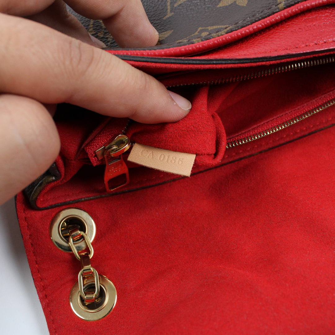 Louis Vuitton Pochette Pallas A Tracolla