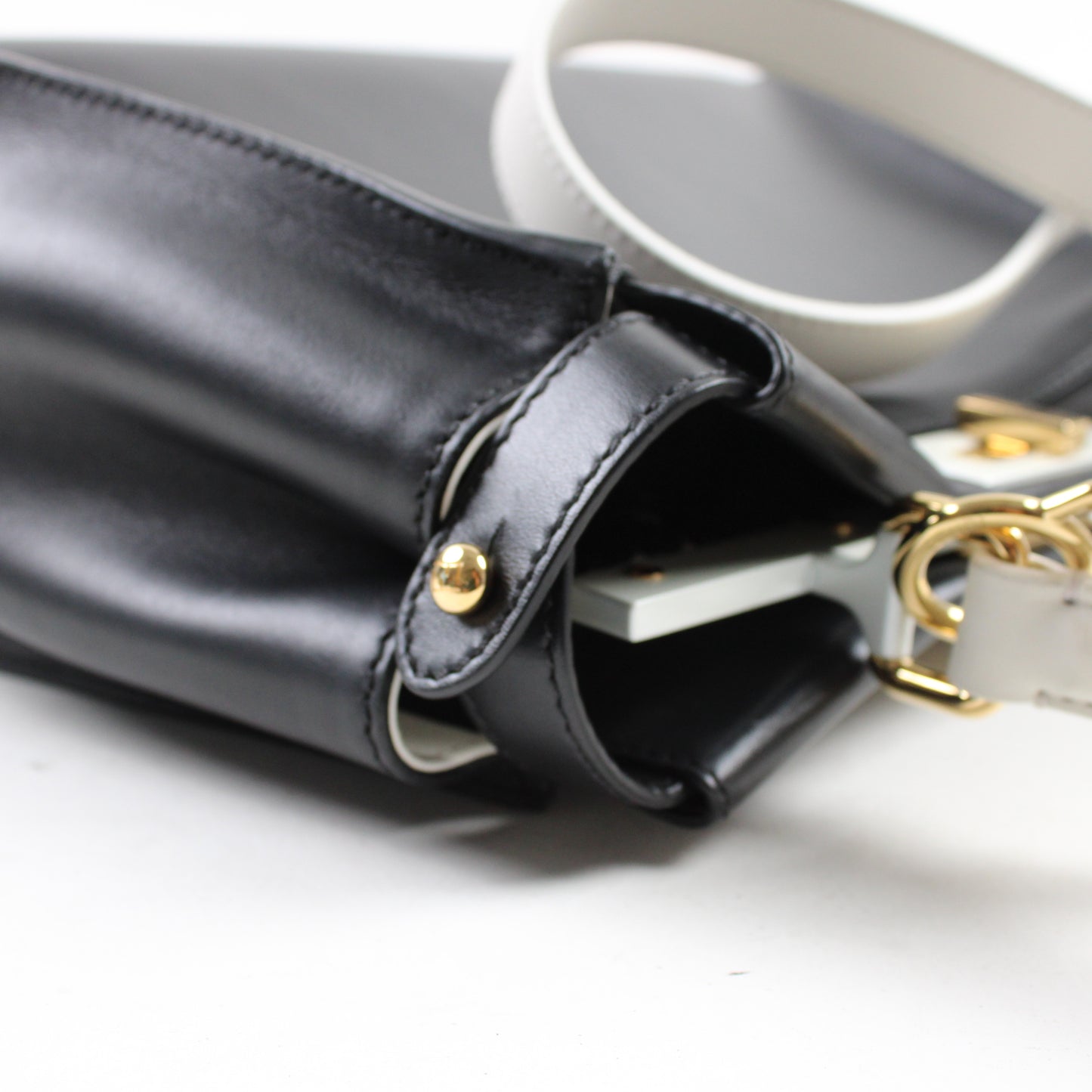 Fendi Peekaboo Media