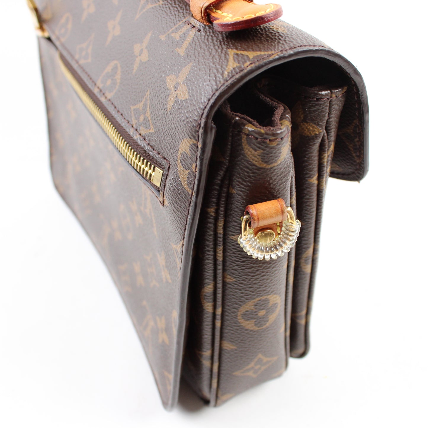 Louis Vuitton Pochette Mètis In Monogram