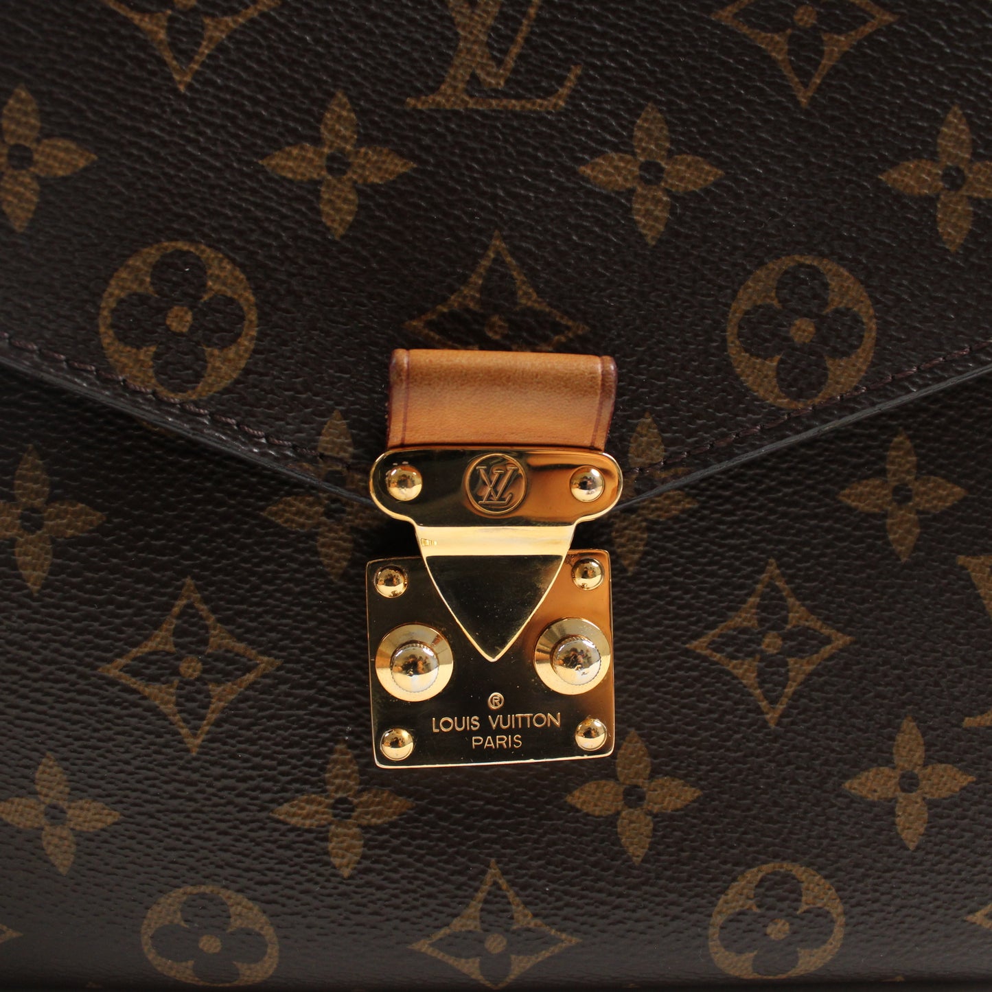 Louis Vuitton Pochette Mètis In Monogram
