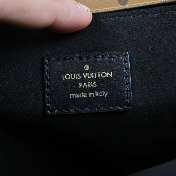 Louis Vuitton Pochette Metis Reverse