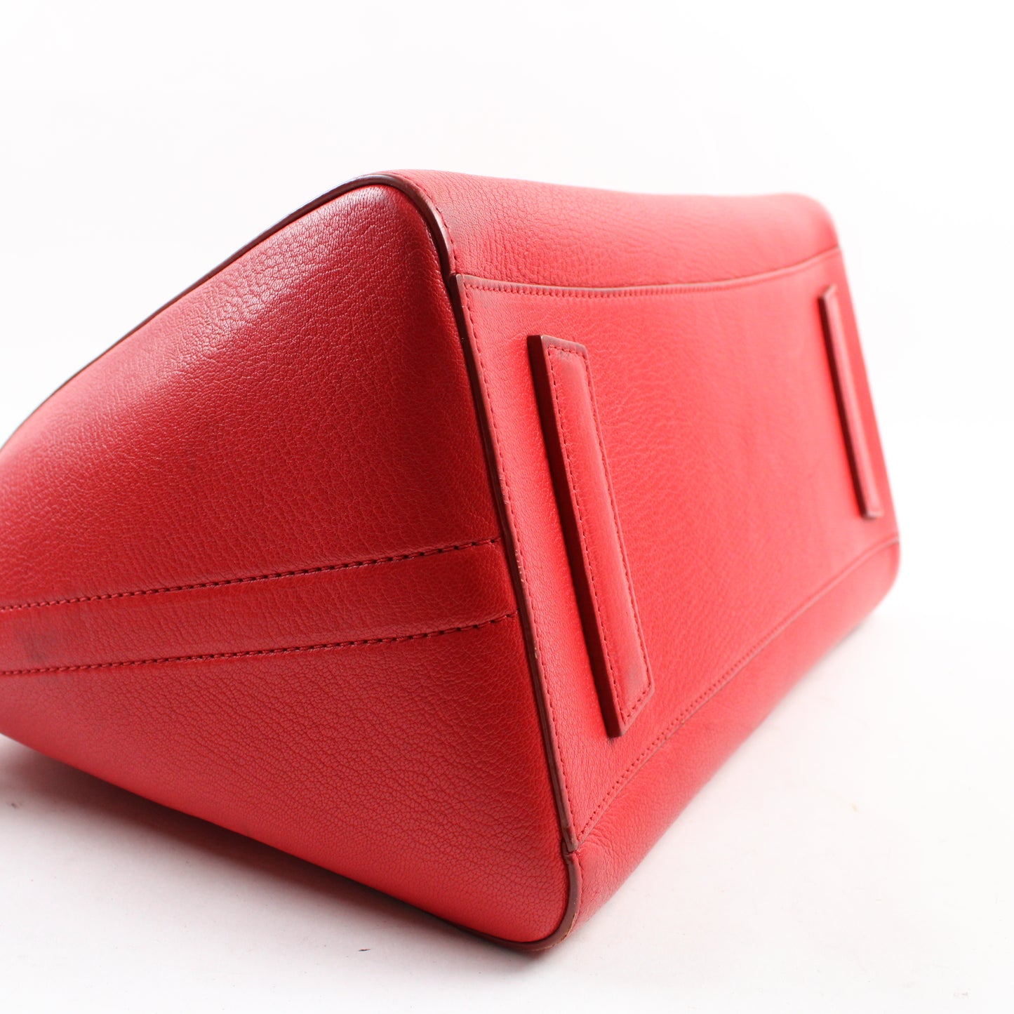 Givenchy Antigona Media
