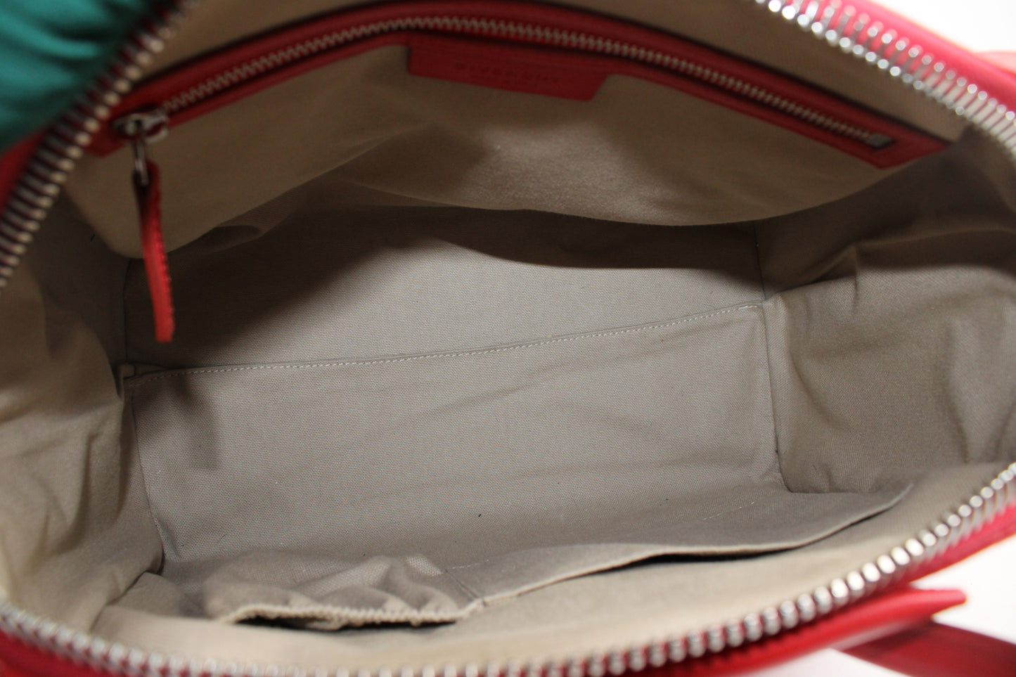Givenchy Antigona Media