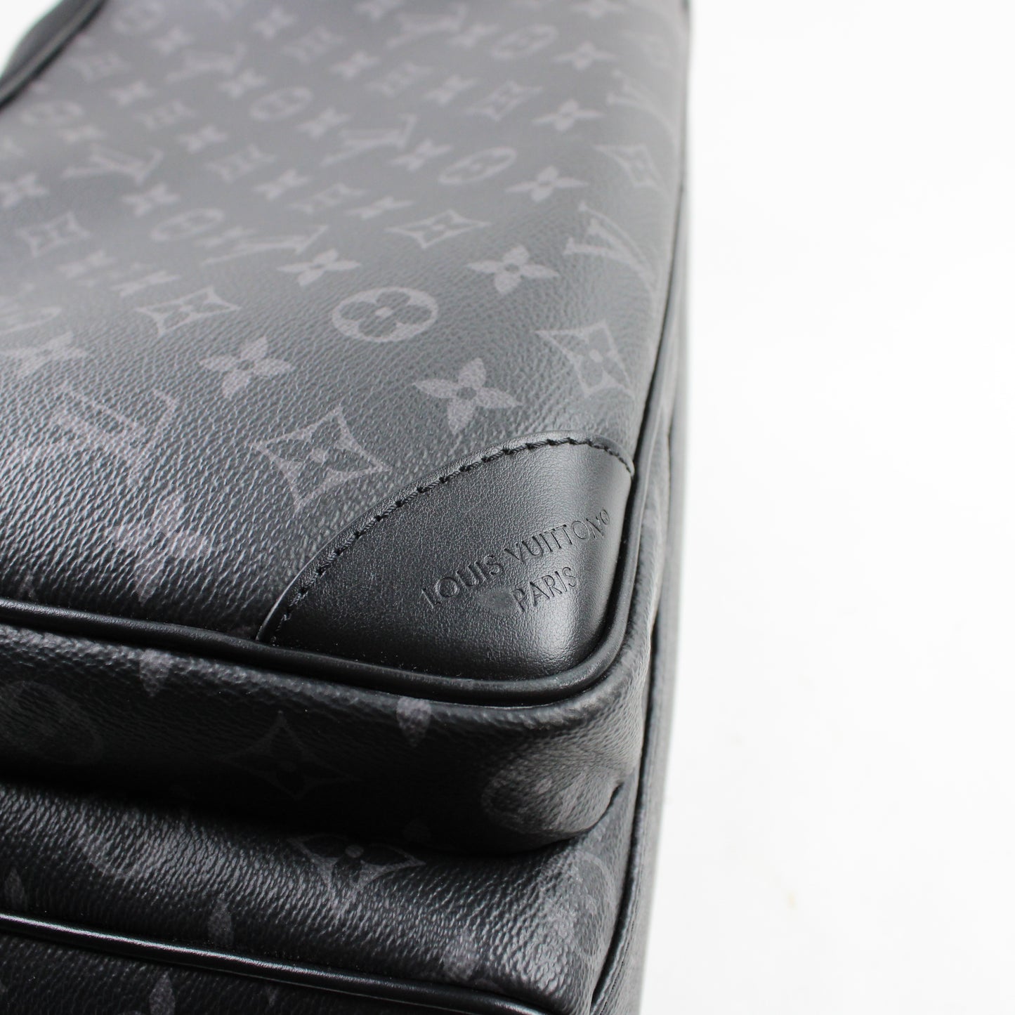 Louis Vuitton Weekender Monogram Eclipse