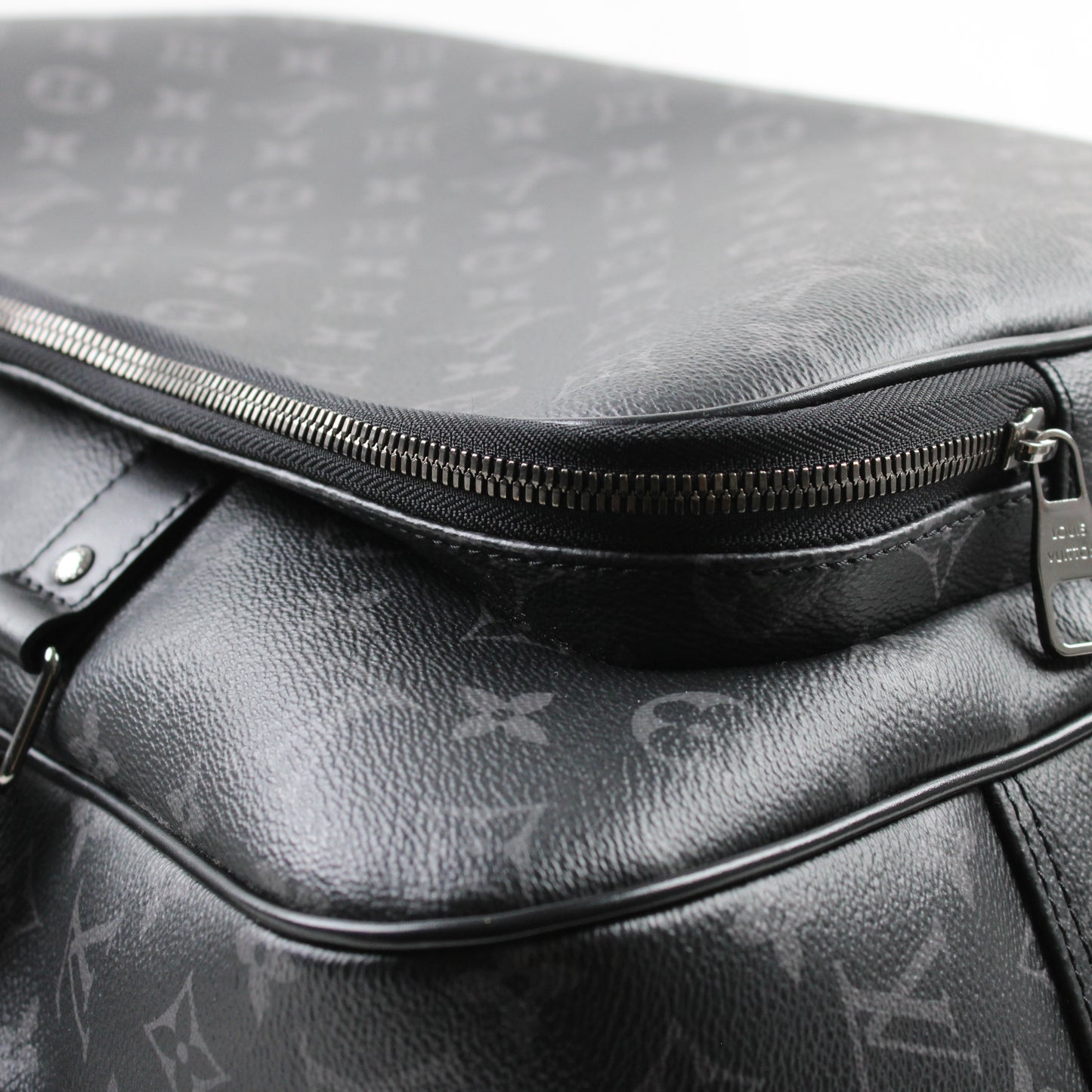 Louis Vuitton Weekender Monogram Eclipse