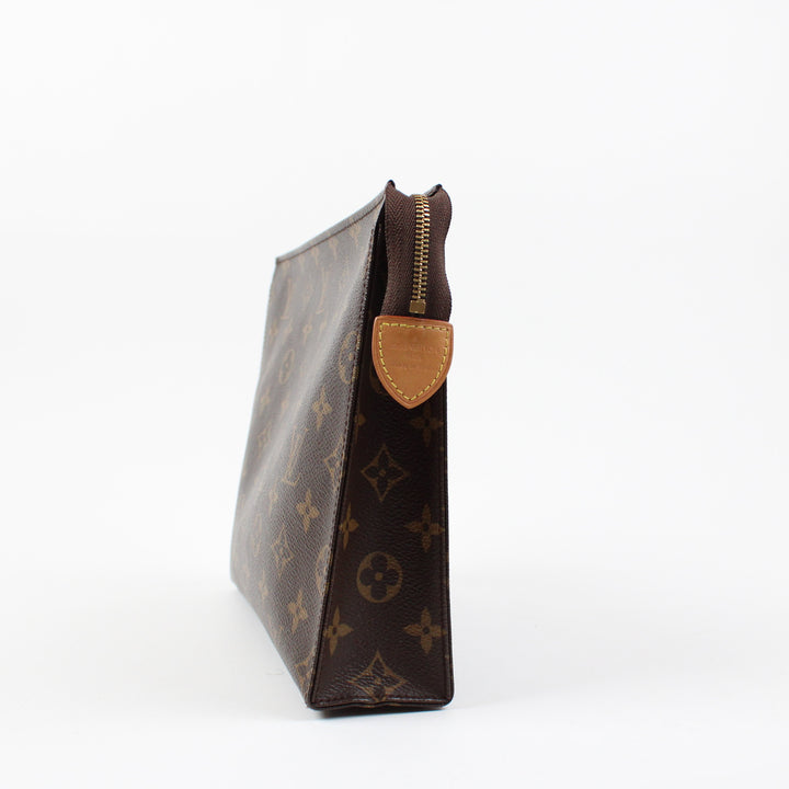 Louis Vuitton Pochette Toilette 25
