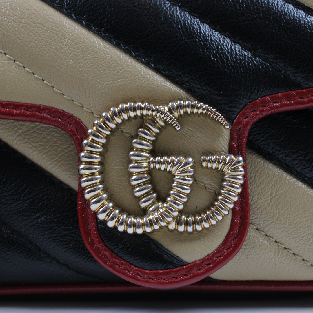 Gucci GG Marmont Super Mini