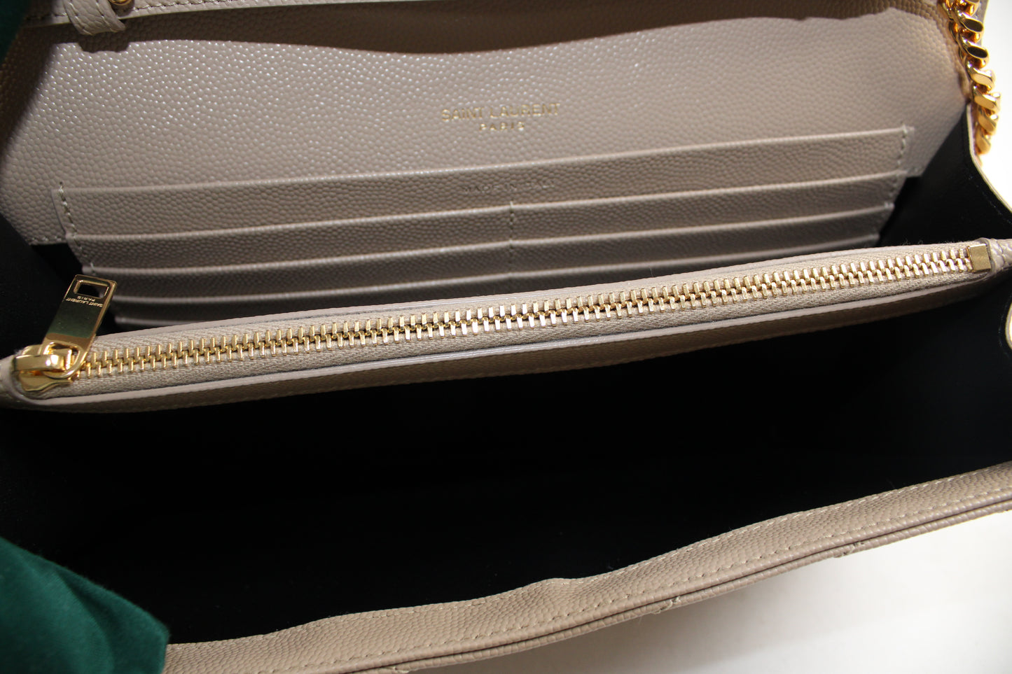 Saint Laurent Cassandre Pochette Con Catena
