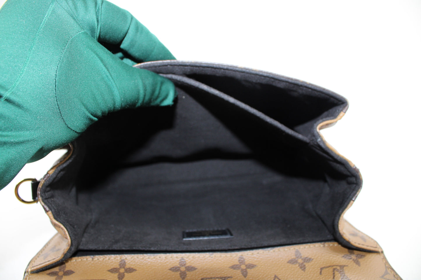 Louis Vuitton Pochette Métis Reverse