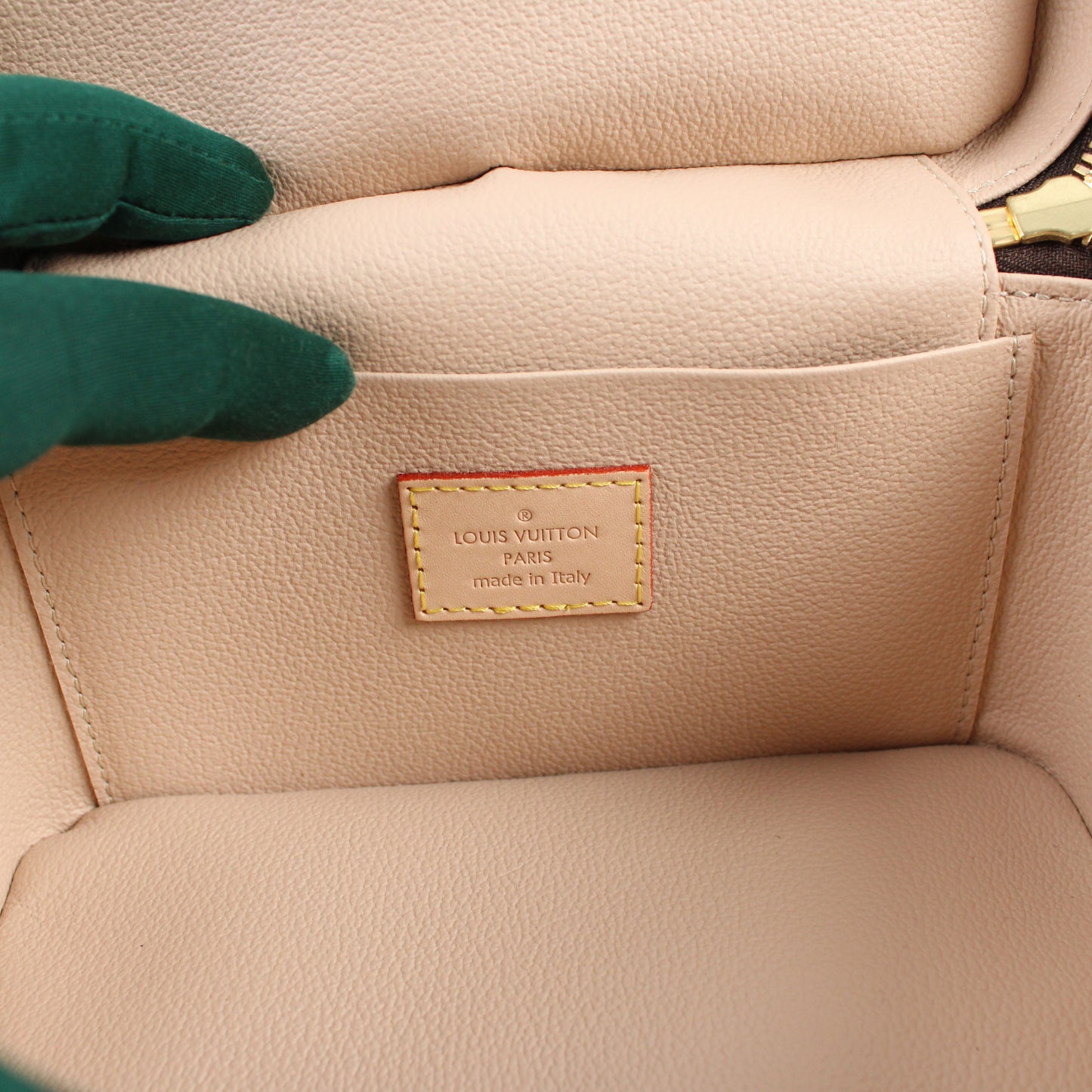 Louis Vuitton Beauty Case Nice Mini