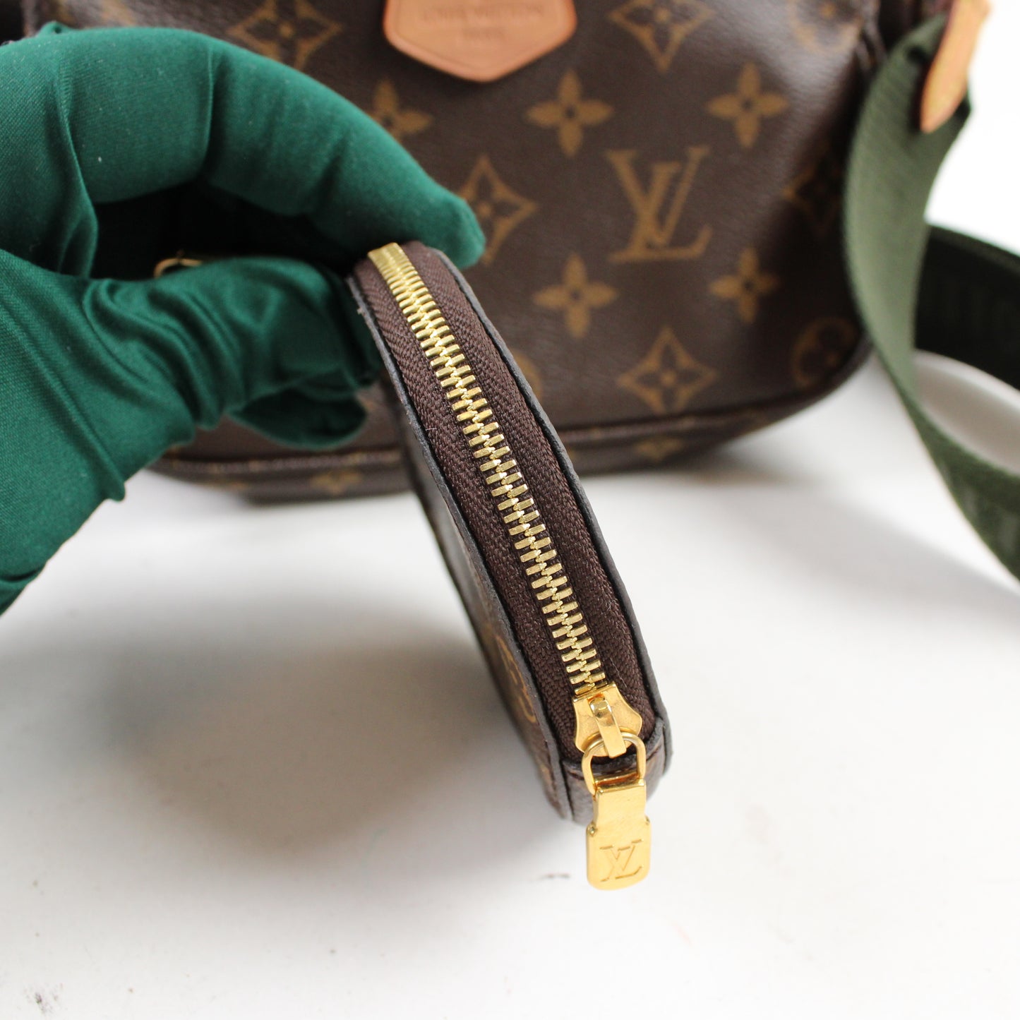 Louis Vuitton Multipochette Accessories Monogram Khaki