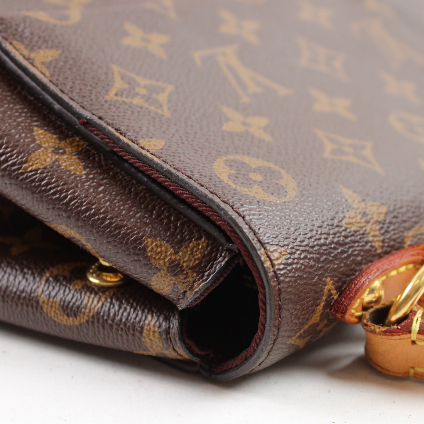 Louis Vuitton Clunny MM In Monogram