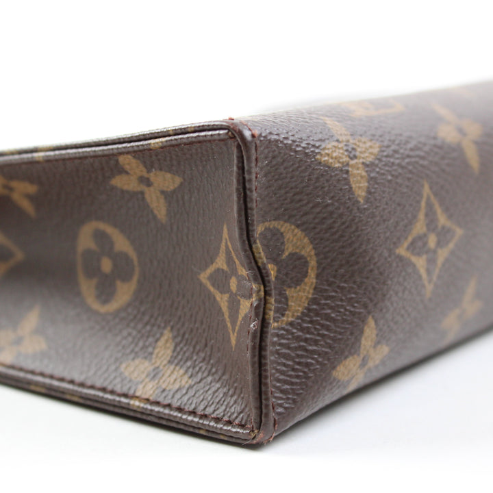 Louis Vuitton Pochette Toilette 26
