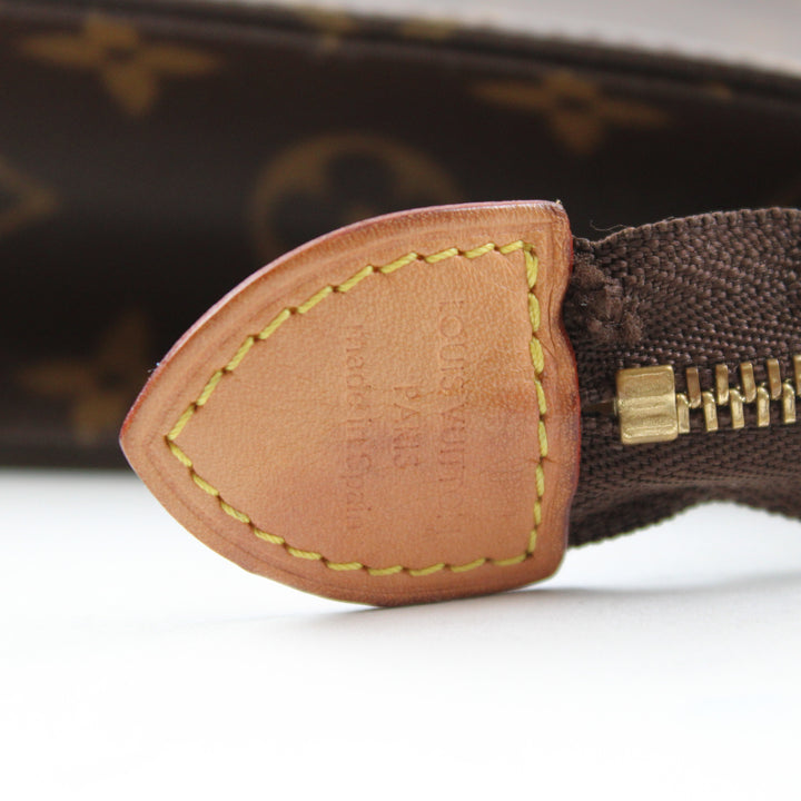 Louis Vuitton Pochette Toilette 26