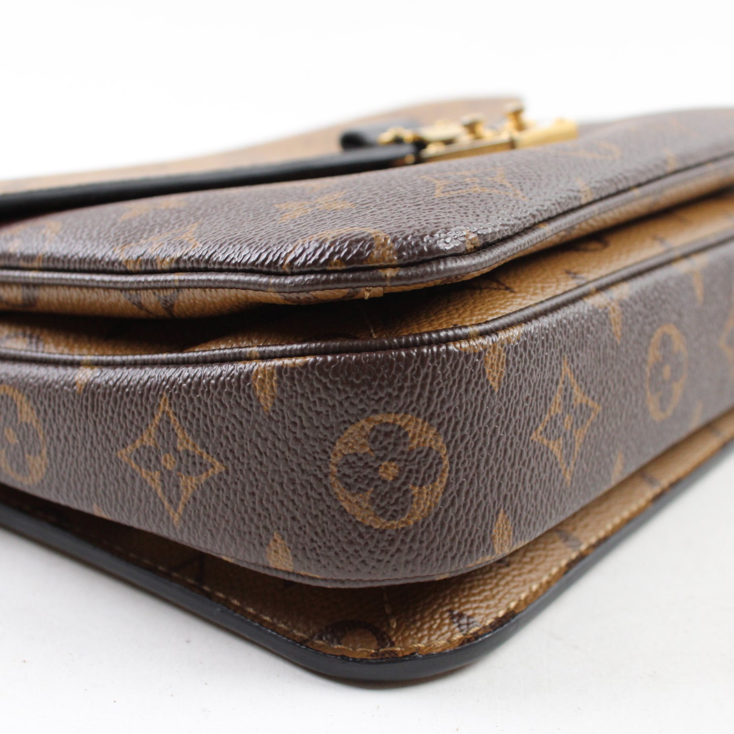 Louis Vuitton Pochette Métis Reverse