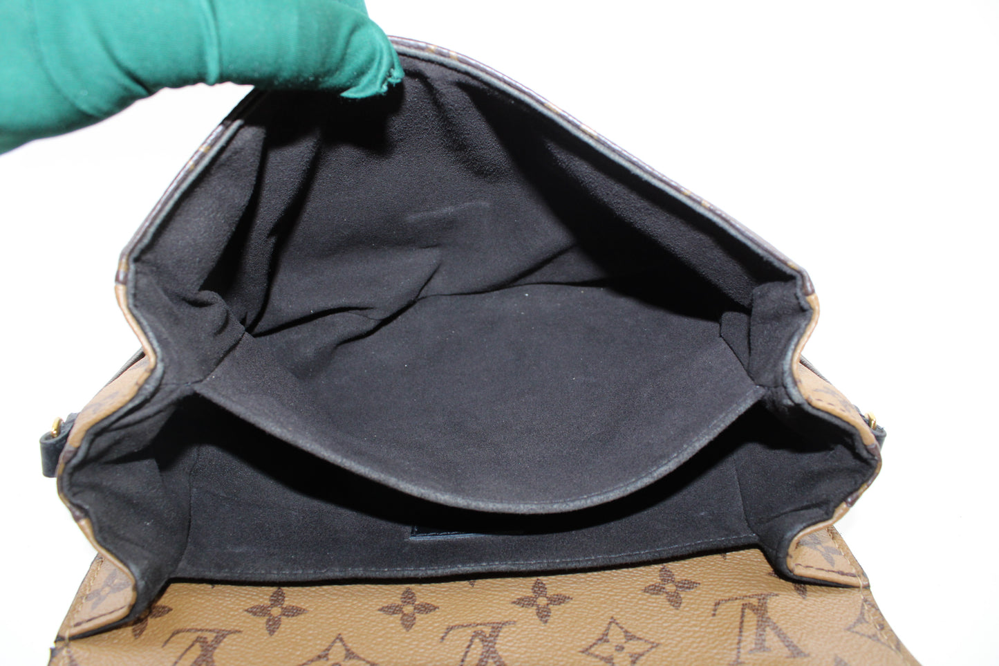 Louis Vuitton Pochette Métis Reverse