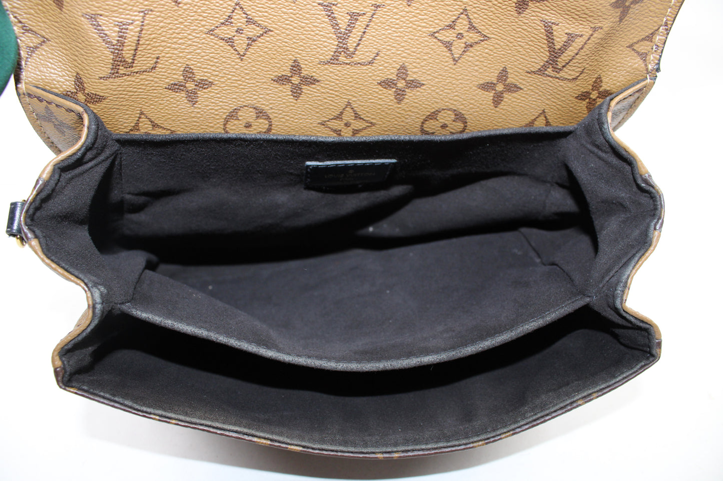 Louis Vuitton Pochette Métis Reverse