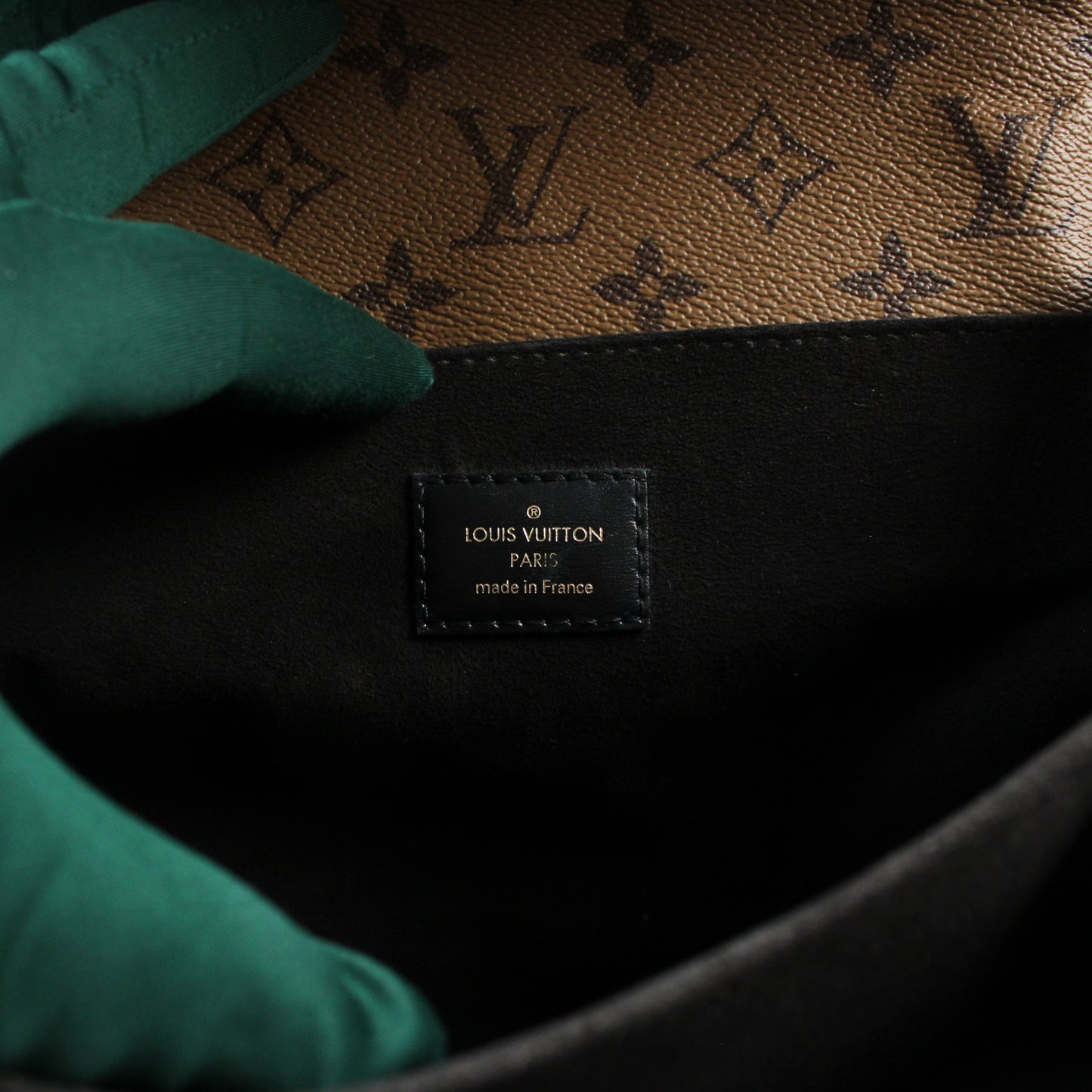 Louis Vuitton Pochette Métis Reverse
