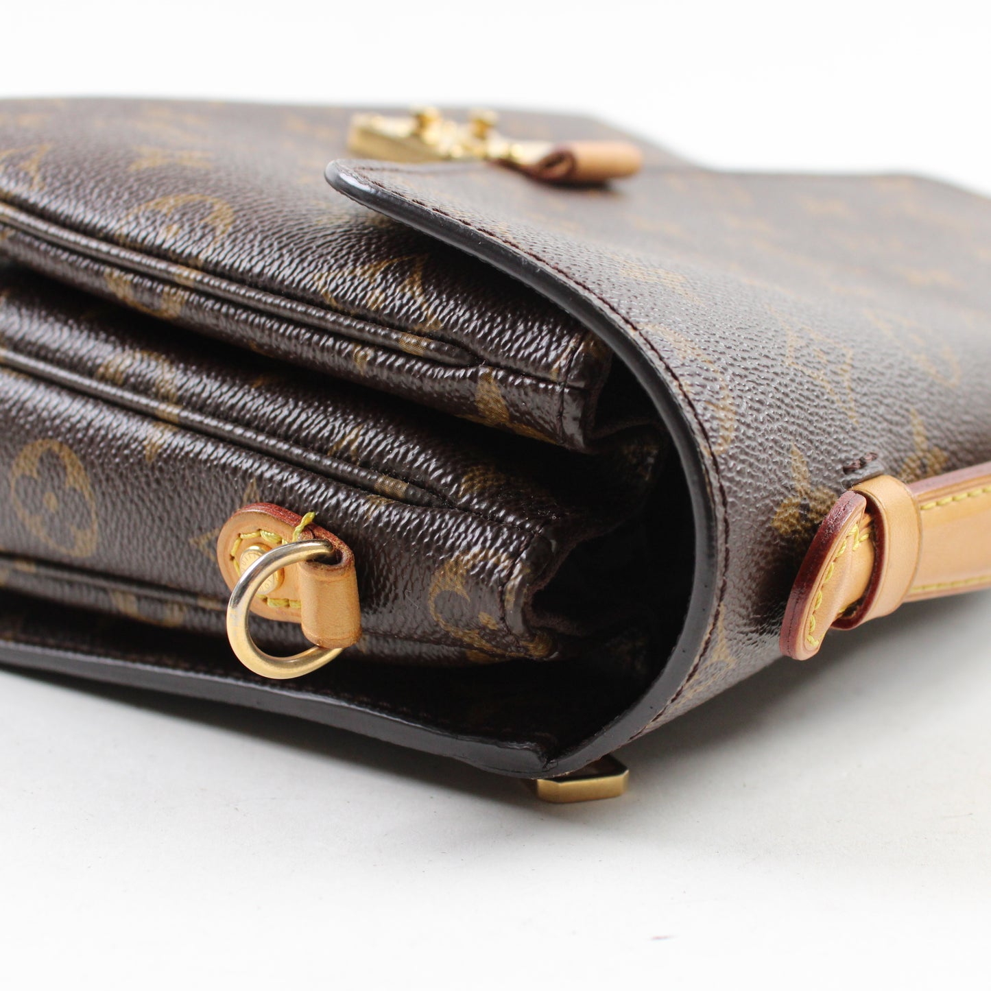 Louis Vuitton Pochette Métis Monogram