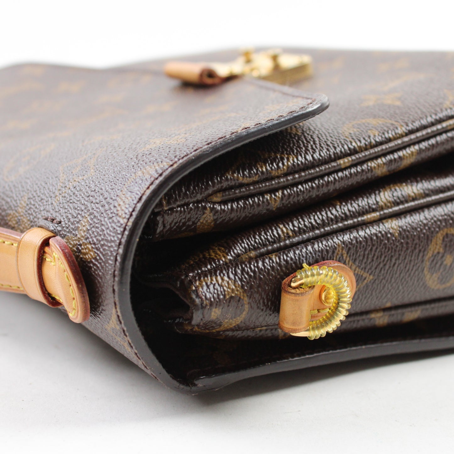 Louis Vuitton Pochette Métis Monogram