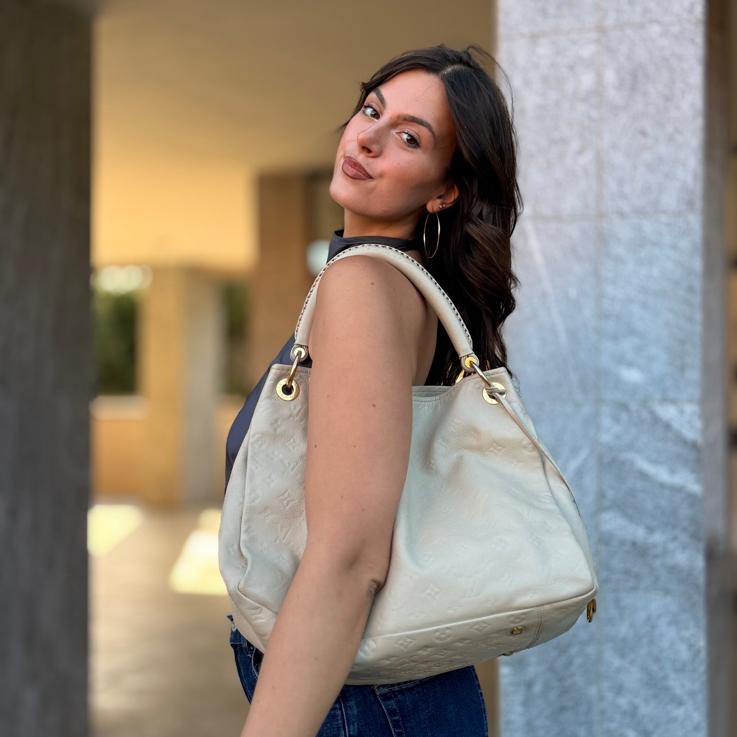 Louis Vuitton Artsy MM Empriente