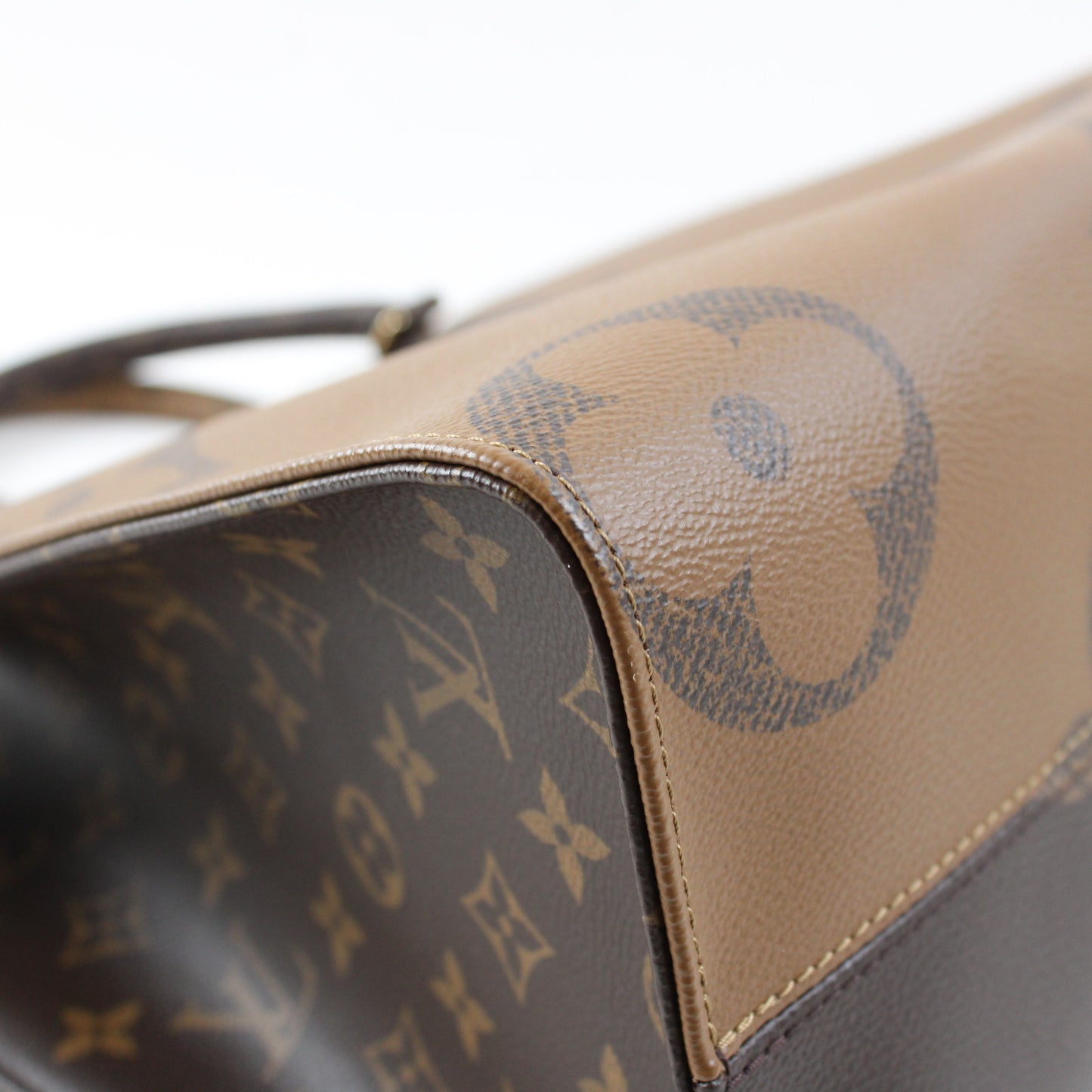 Louis Vuitton On The Go MM