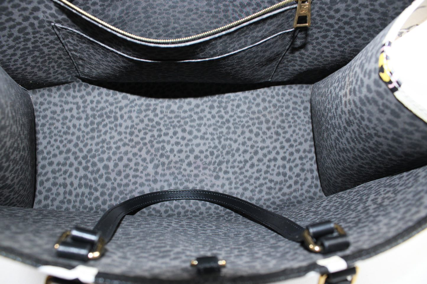 Louis Vuitton OnTheGo GM Wild At Heart