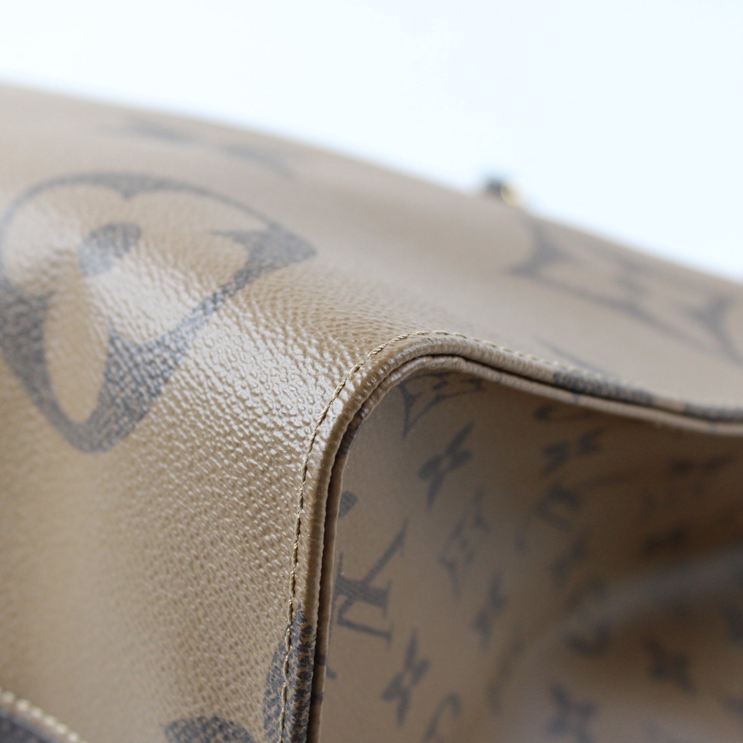 Louis Vuitton On The Go GM