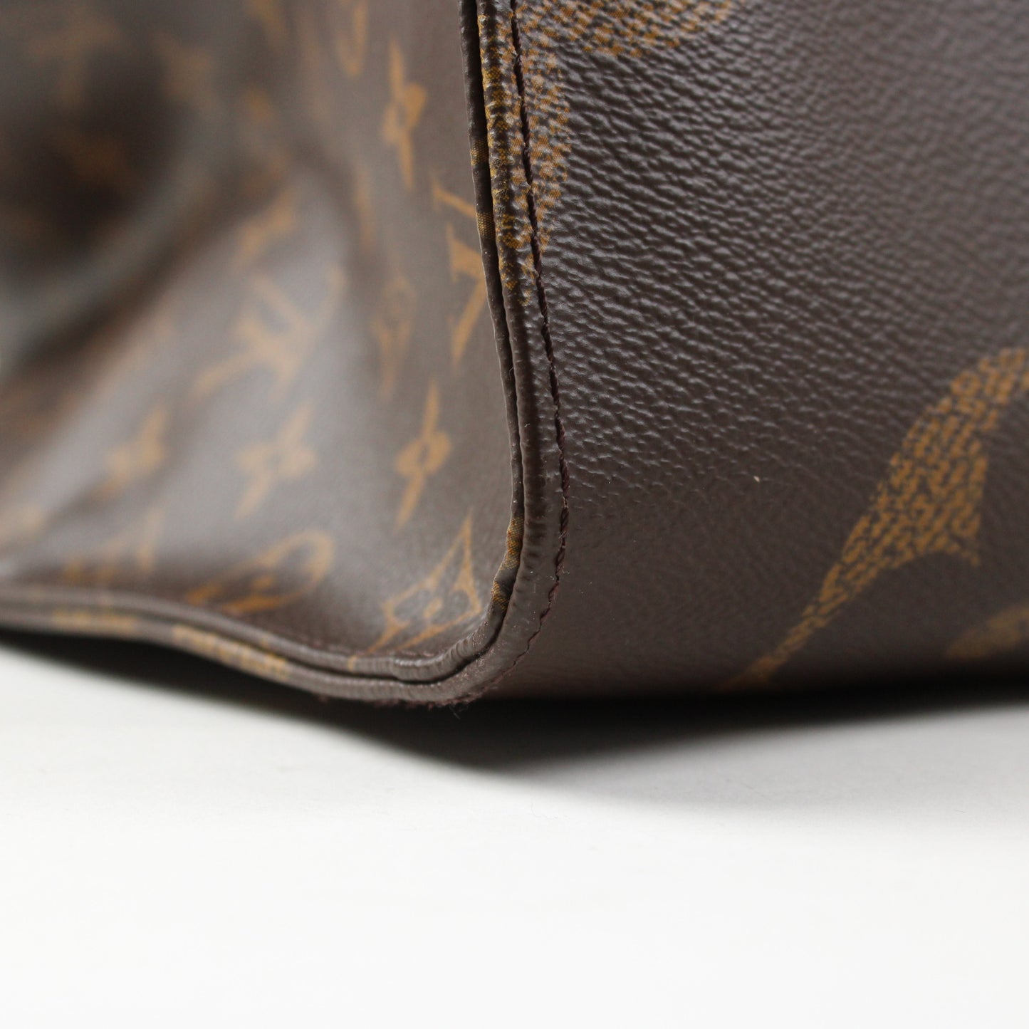 Louis Vuitton On The Go GM