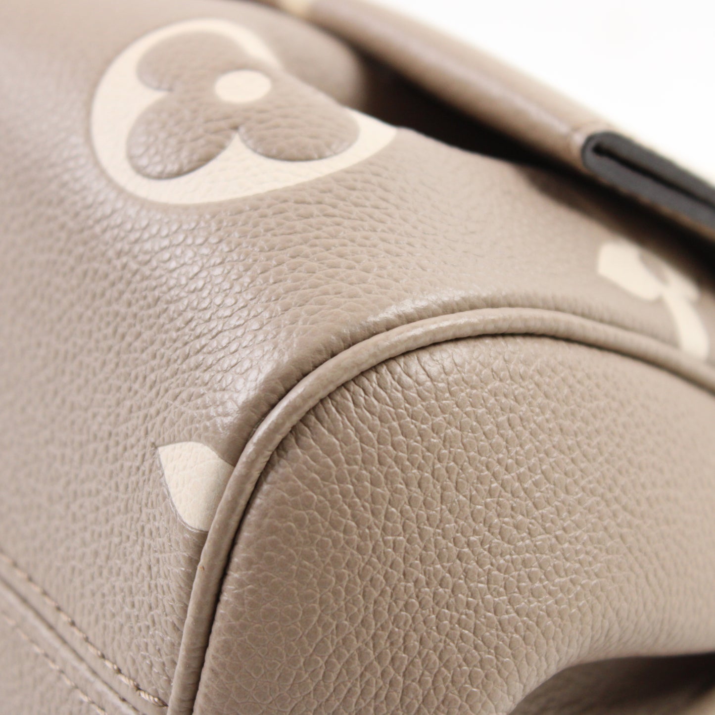 Louis Vuitton Pochette Favorite Empreinte Bicolore