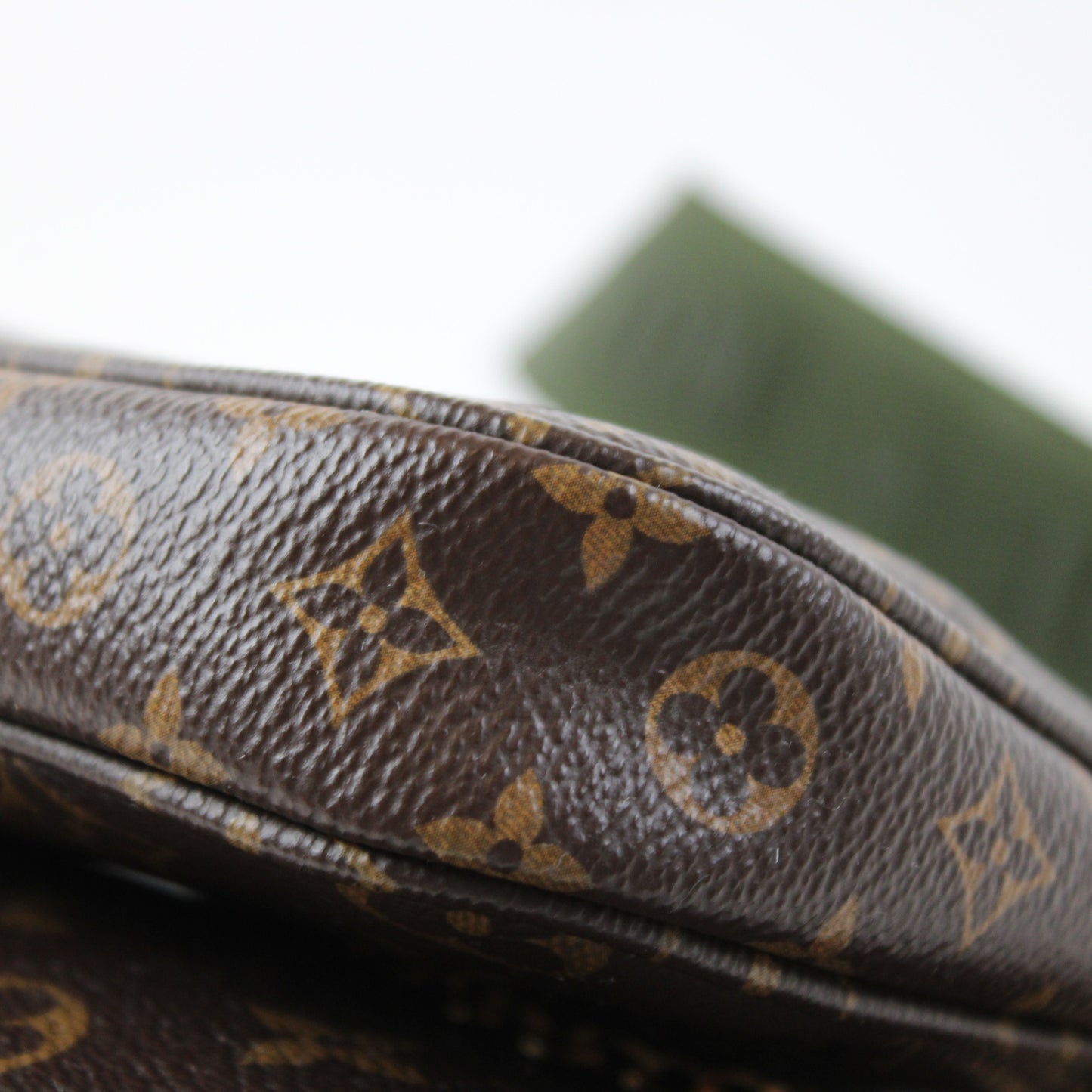 Louis Vuitton Multipochette Accessories