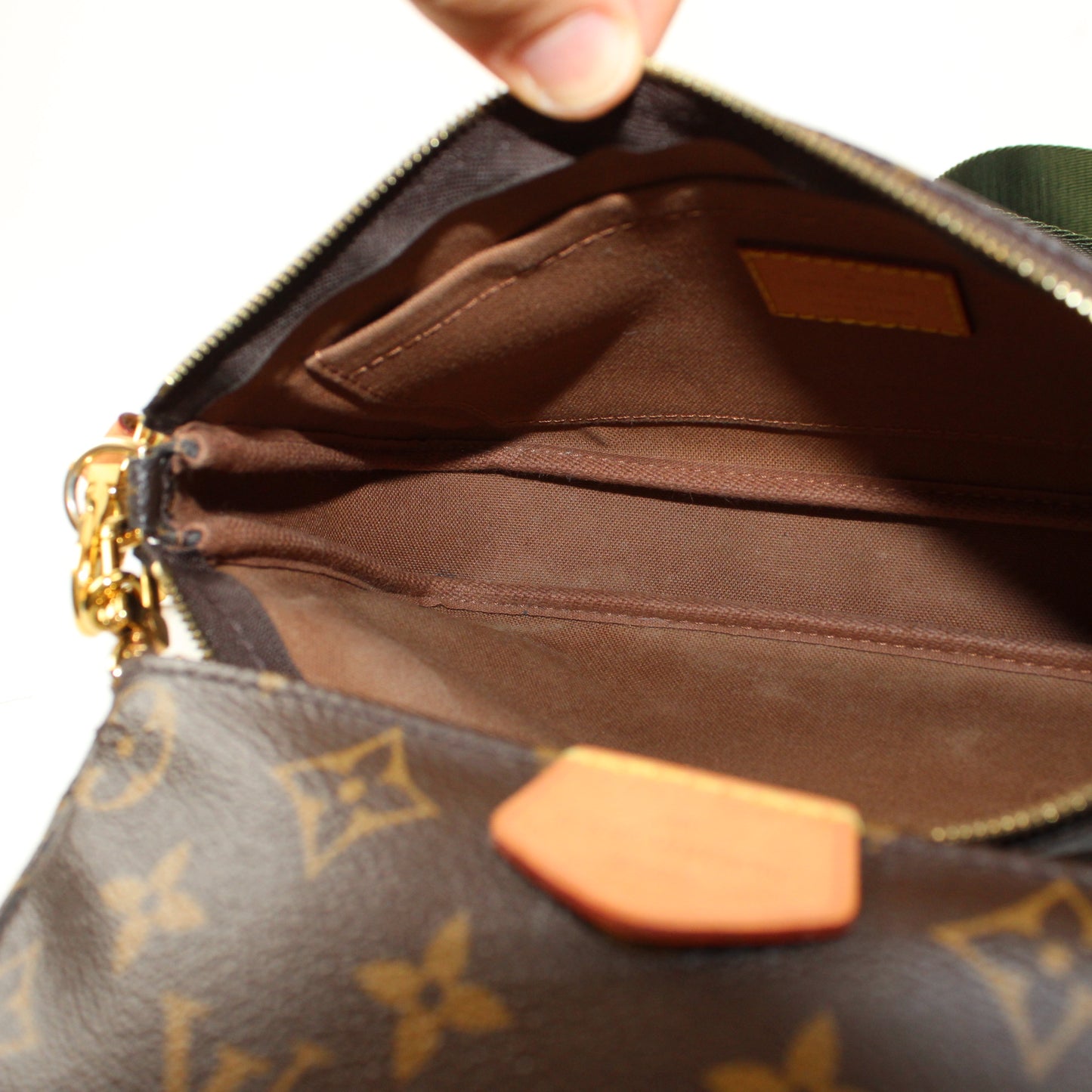 Louis Vuitton Multipochette Accessories
