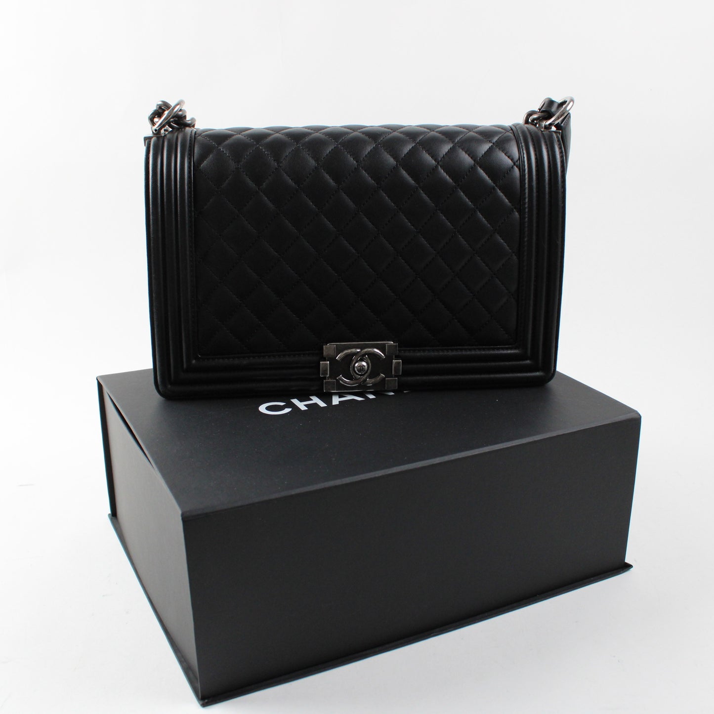 Chanel Boy New Medium