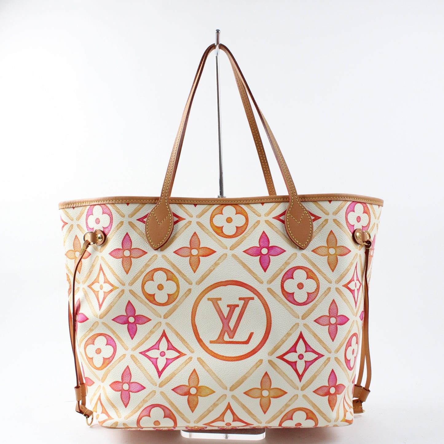 Louis Vuitton Neverfull MM By The Pool