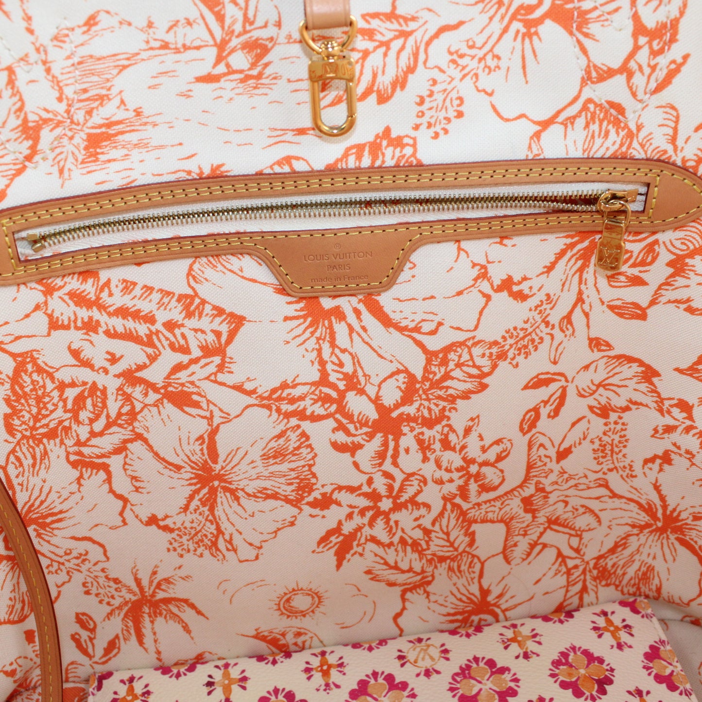 Louis Vuitton Neverfull MM By The Pool