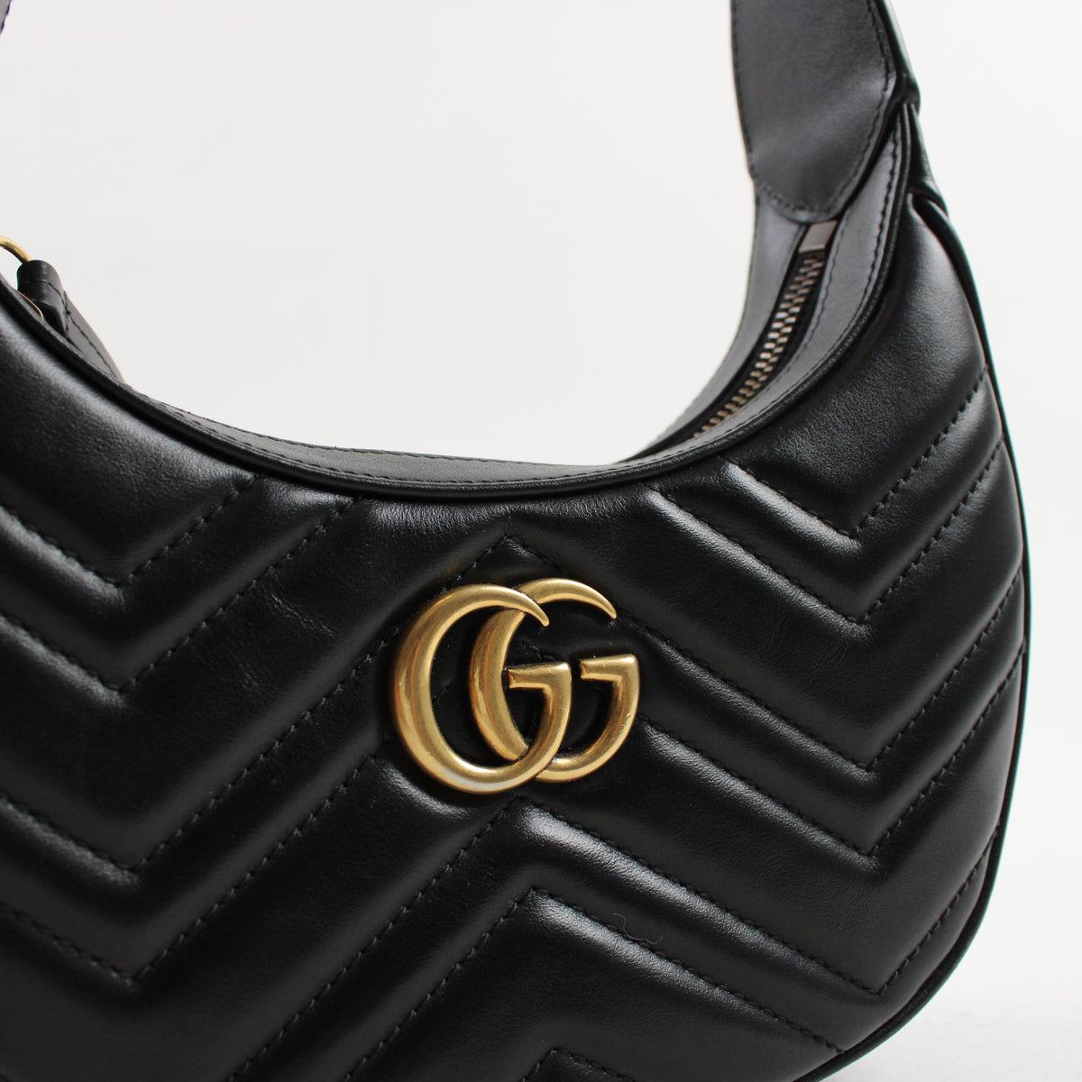 Gucci GG Marmont Mezzaluna