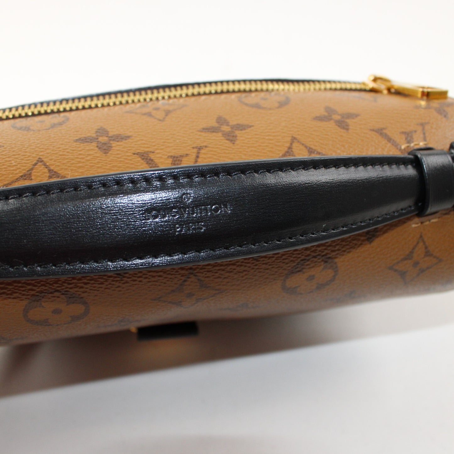 Louis Vuitton Pochette Metis Reverse