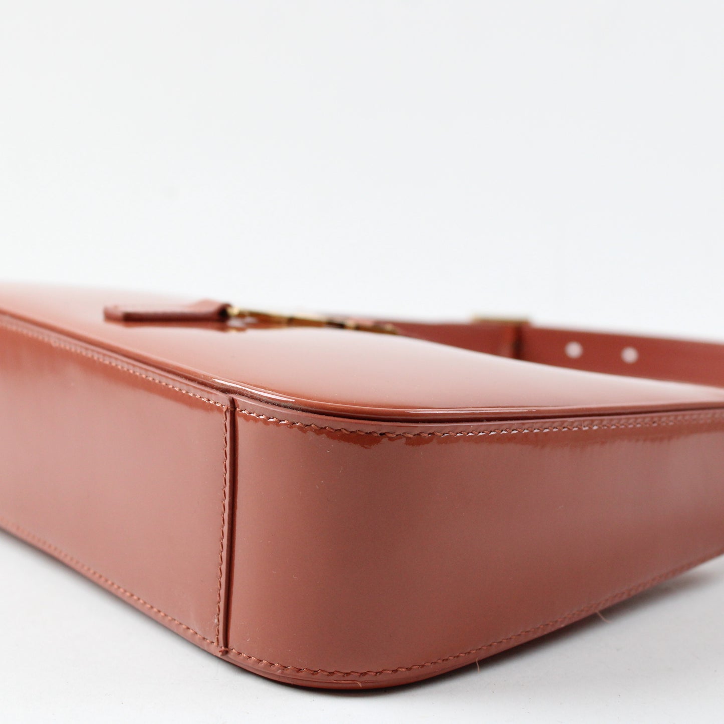 Saint Laurent Le 5 À 7 Vernice