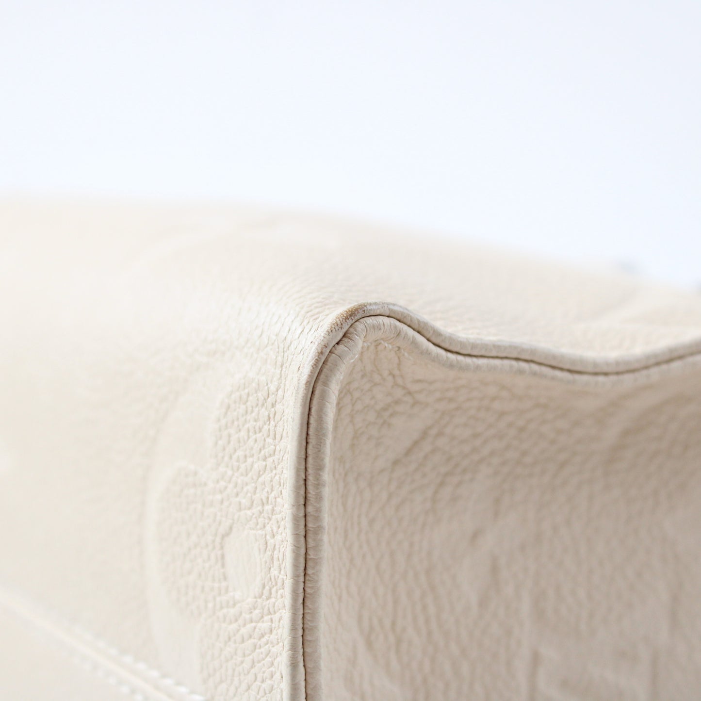 Louis Vuitton On The Go PM