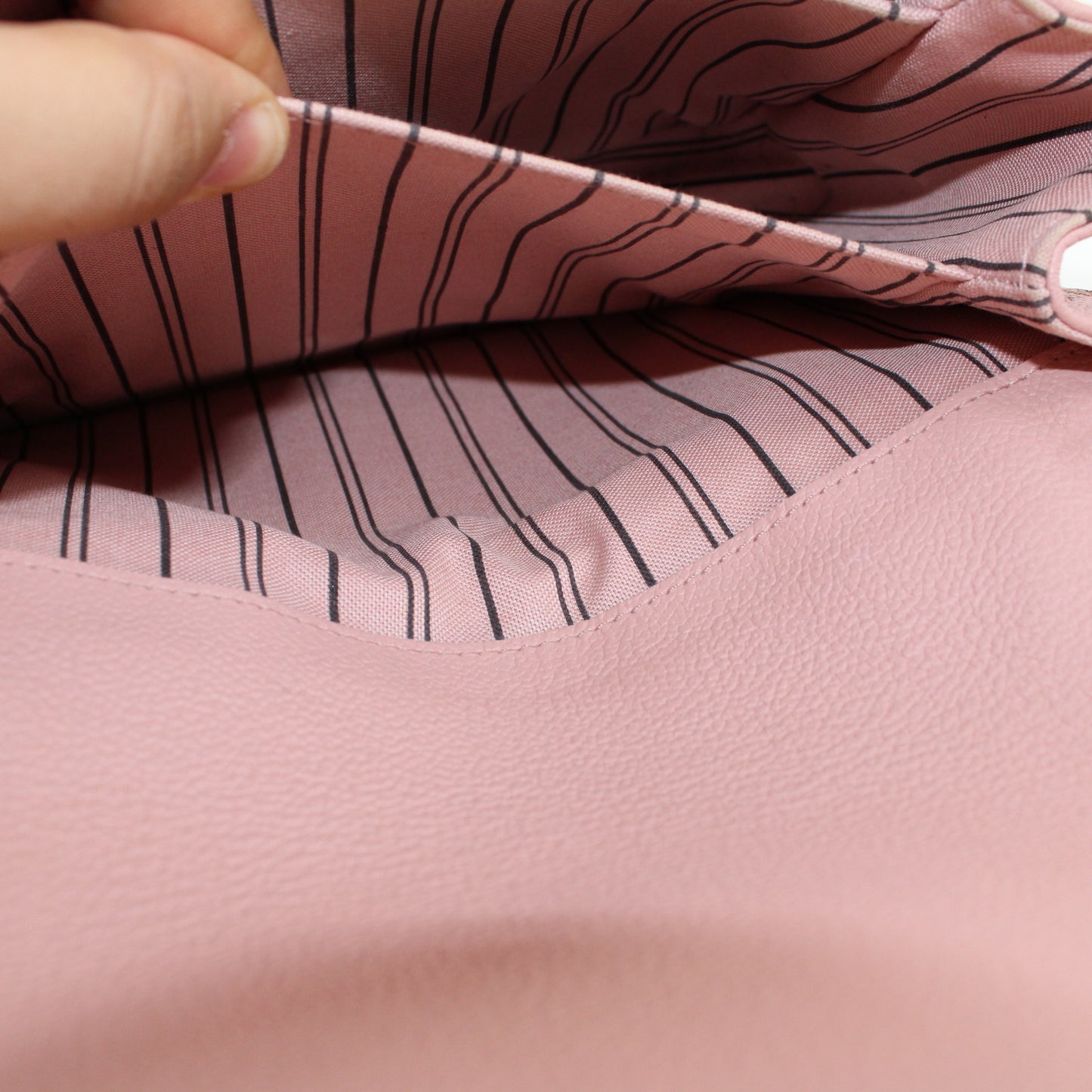 Louis Vuitton Pochette Métis